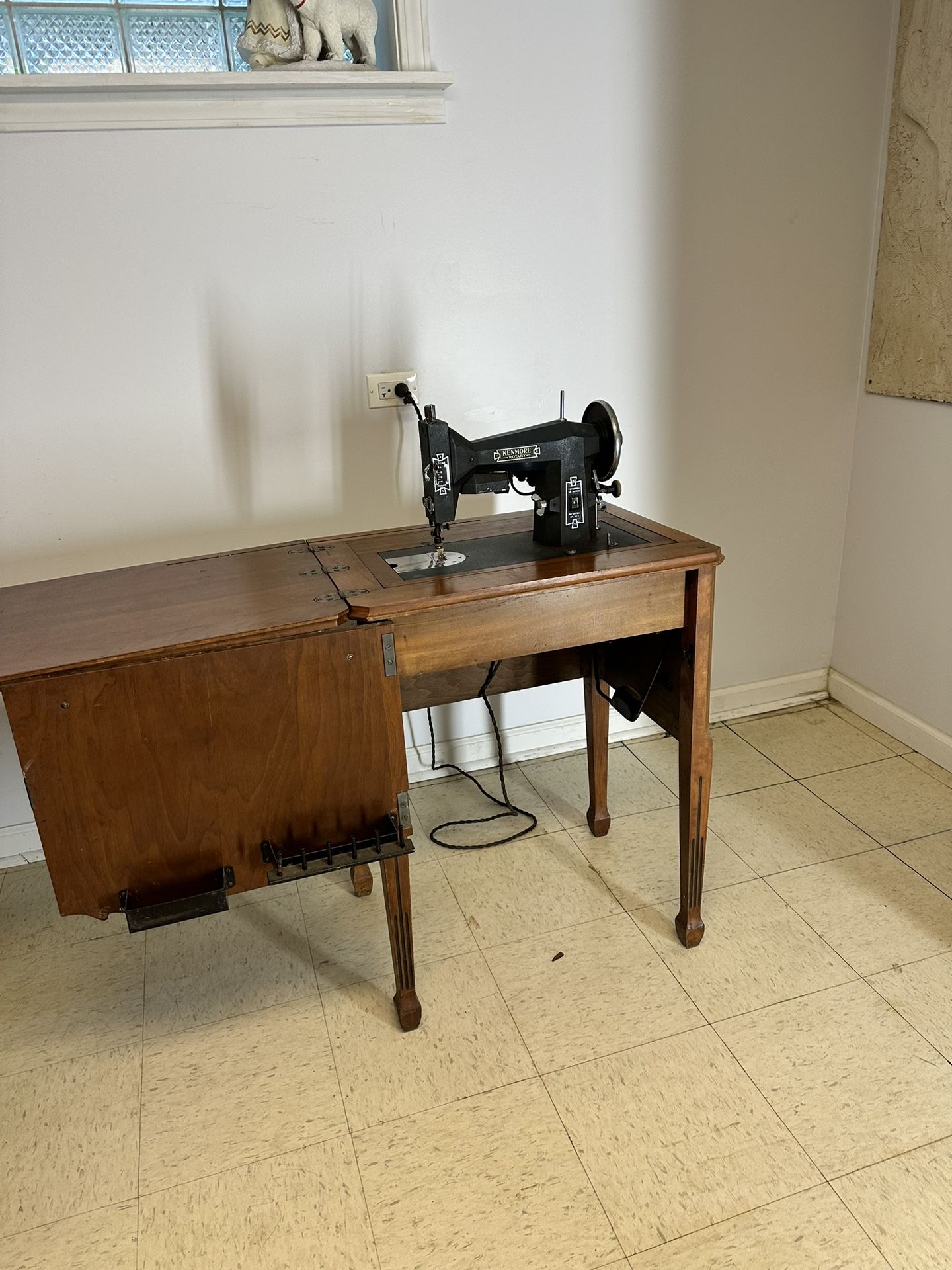 Antique Kenmore Sewing Machine for Sale in Bedford Park, IL - OfferUp
