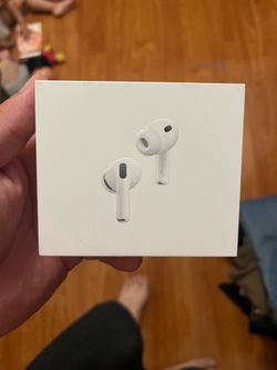 Apple AirPods 3 new in box