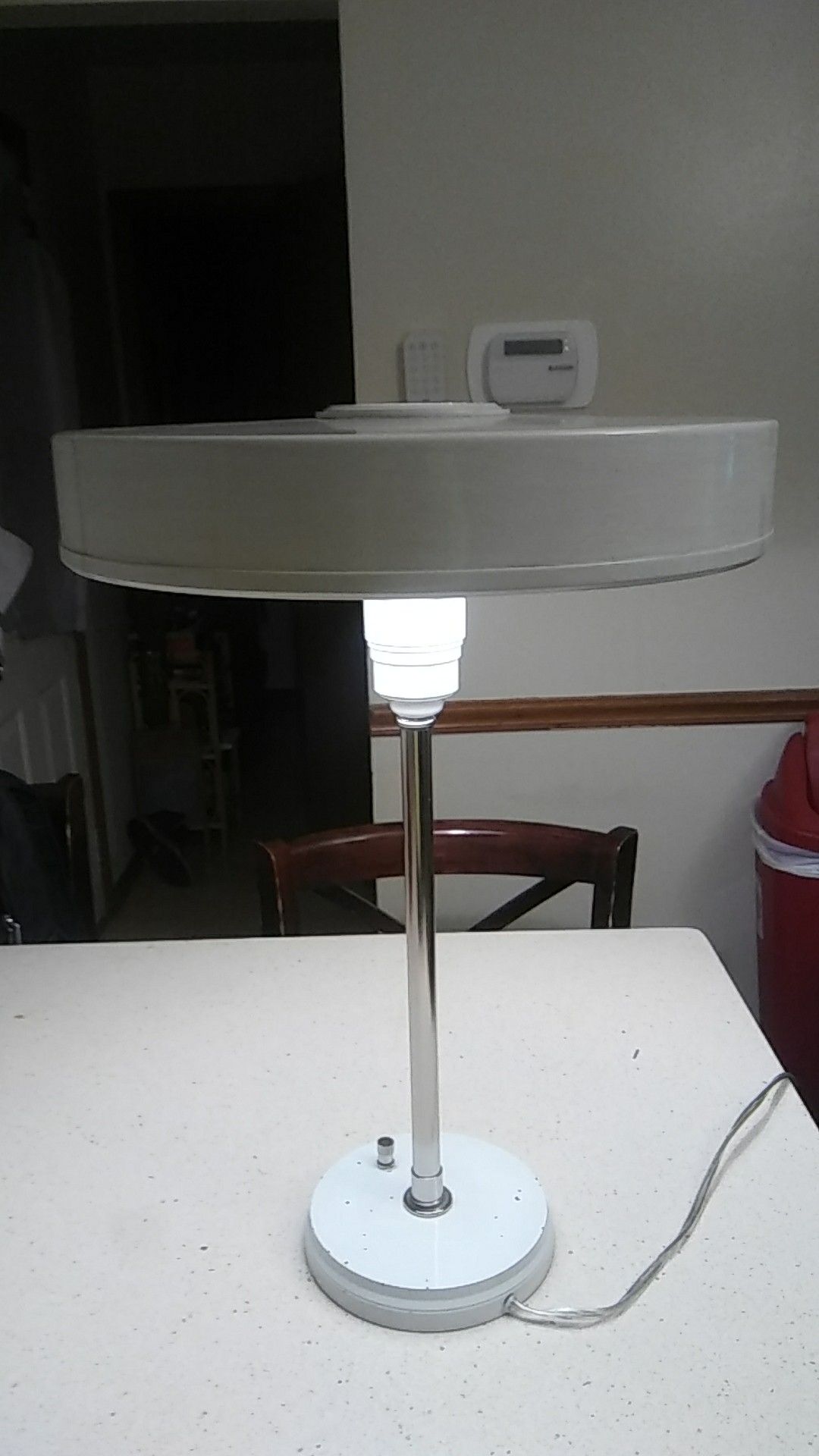 Table lamp