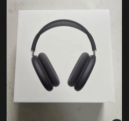 Brand new apple AirPod max ( USB - C ) Over the ear headphones