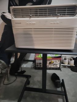 Brand New Frigidaire 8000btu Window A.C