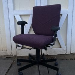 Call-Center 24/7 Office / Ergo Chair – 500 lb Capacity (MUST PICK UP First come, first serve)