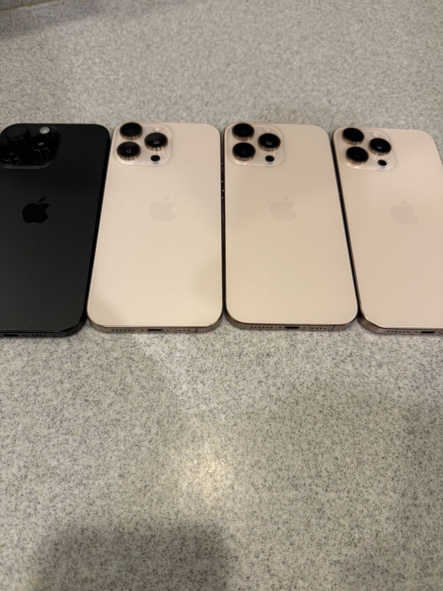 (4)  iPhone 16 Pro Max T-Mobile / Metro Excellent Condition!!! 