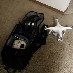 DJI PHANTOM 4