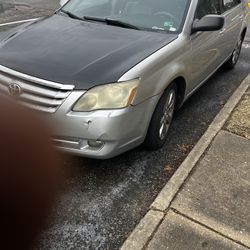 2005 Avalon 
