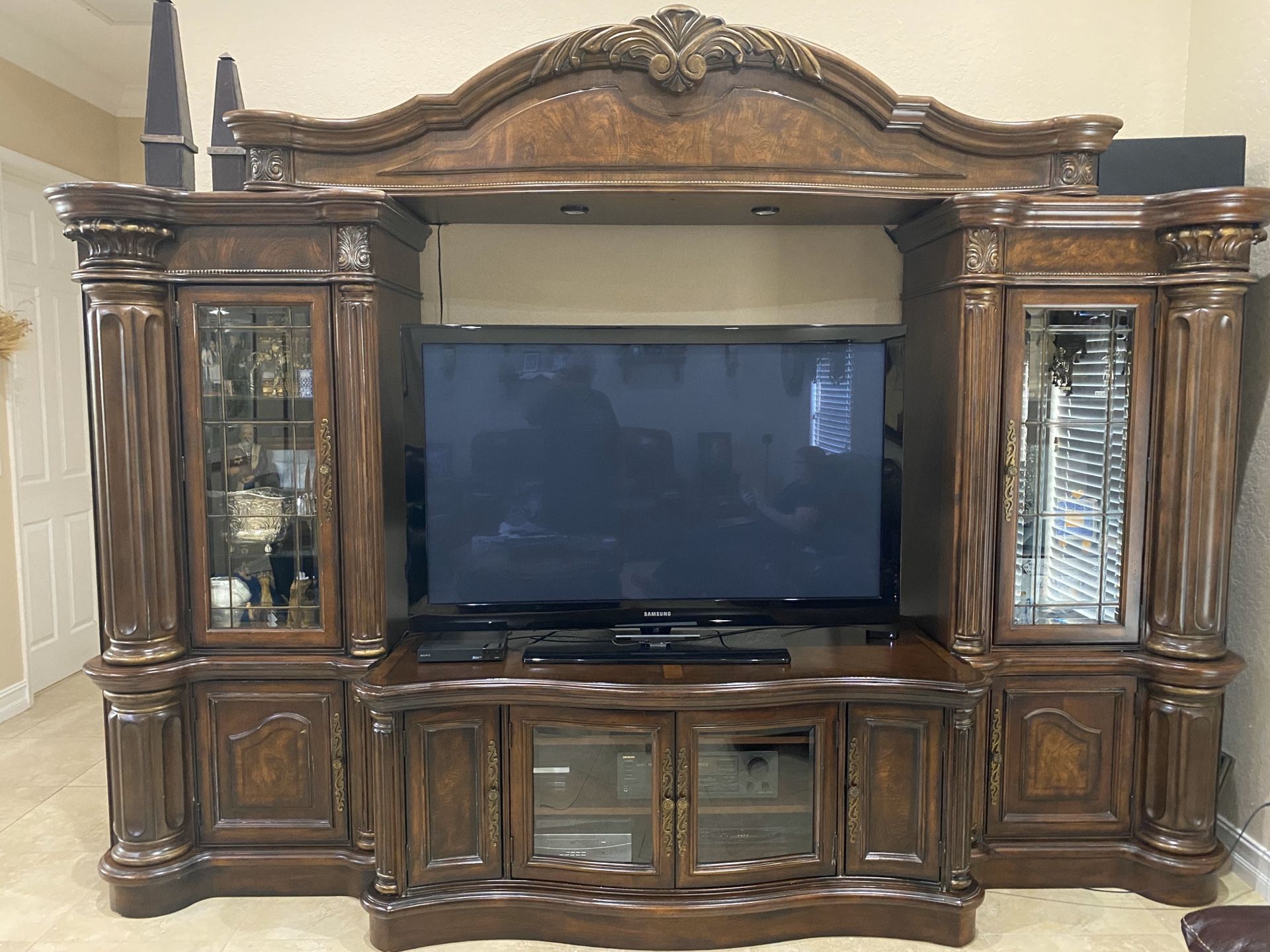 Regal Dark Wood Entertainment Center Wall Unit