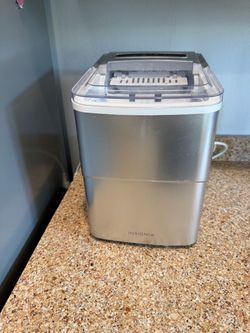 Insignia portable ice maker