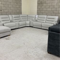Aubrey 7 Pc Leather Power Reclining Sectional 