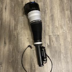 2X Front Air Suspension Shock Strut For Mercedes W221 S(contact info removed)913 Left / Right