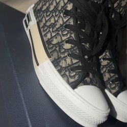 Dior - B23 League High-Top Sneaker