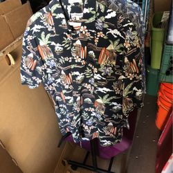 Sport Shirts Xlg Like New 5$ Ea
