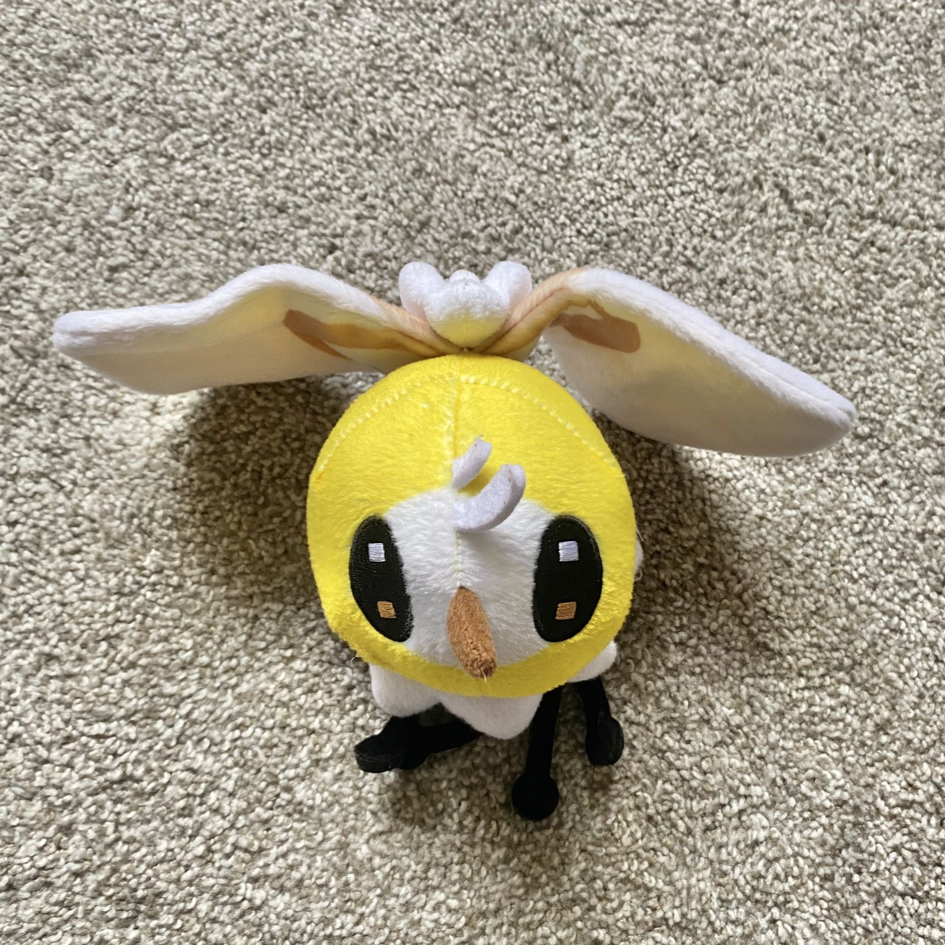 Pokémon Cutiefly Soft Toy Plush Tomy And Pokeball Plush Ball
