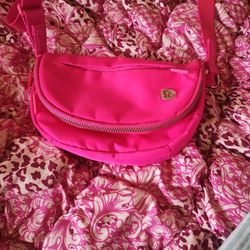 Brand-new Lululemon Phanny Pack 40.00