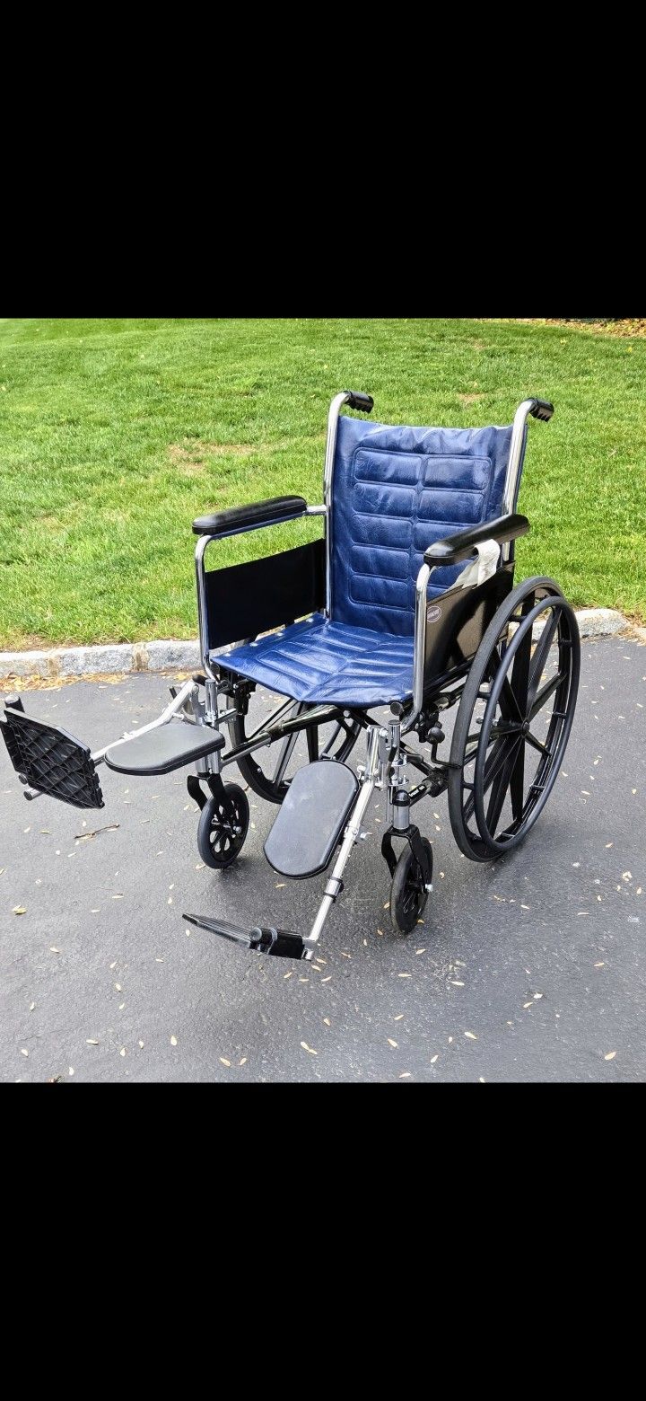 🧑🦽REDUCED Invacare Tracer EX2 chair Valued Over$325!!!HOLMDELL NJ