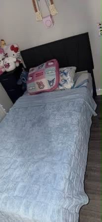 Twin bed with memorial foam mattress