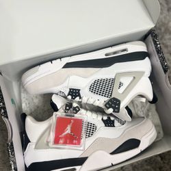 Jordan 4 Military Black Size 9 Available 