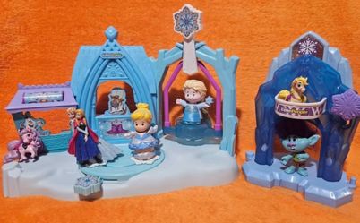 Disney Little People Frozen Ice Skating Wonderland Playset 