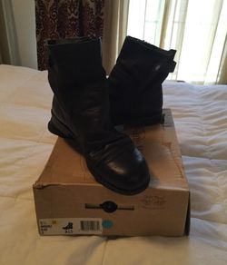 Black boots size 6.5