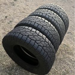 265/70R17 Falken WildPeak Tires Set Of 4