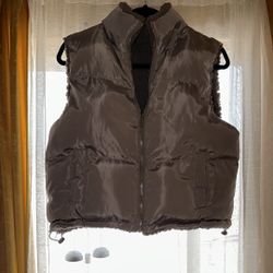 Grey puffer vest Reversible