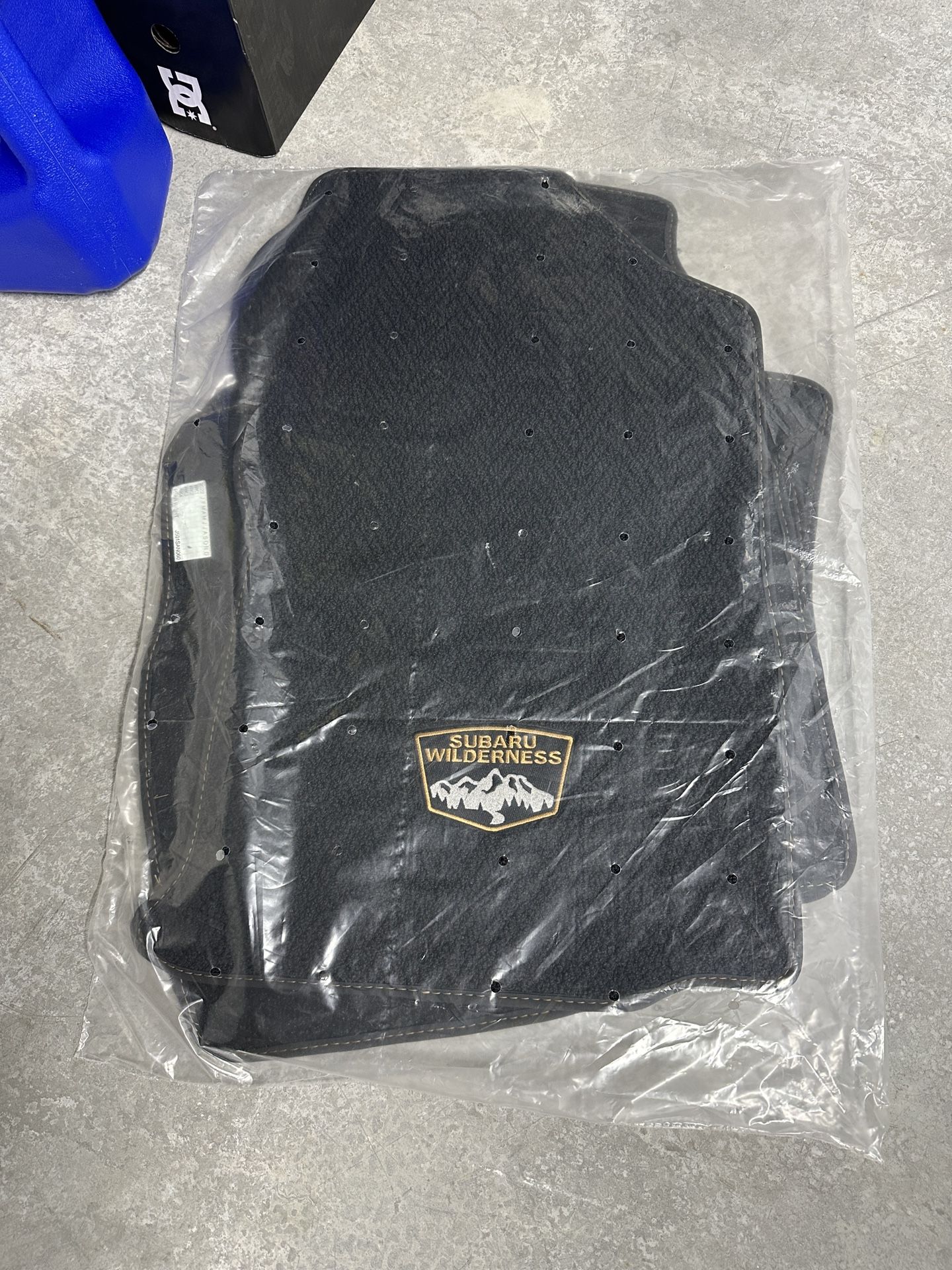 OEM NEW 2022-2024 Subaru Outback Wilderness Carpet Floor Mats w/ Logo