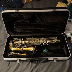 Selmer Alto Saxophone 