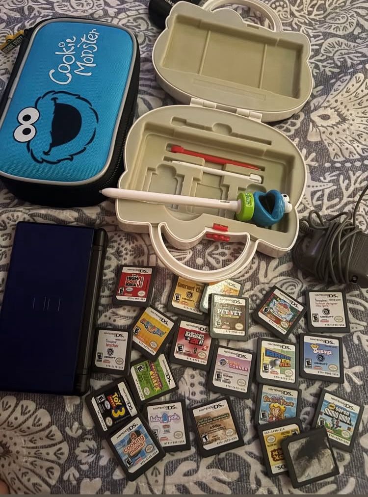 Nintendo DS Lite