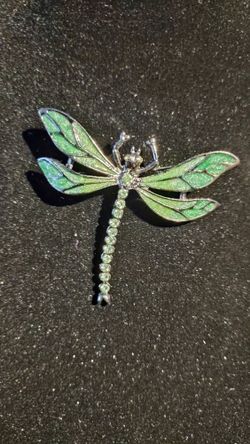Dragonfly Pin