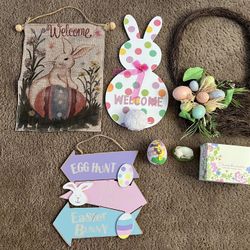 Easter Decor Lot / Easter Decorations / Snow bunnies Collectible Animal 2012