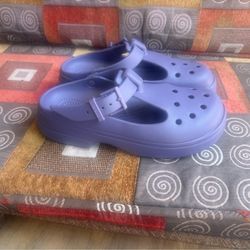 Woman’s Crocs