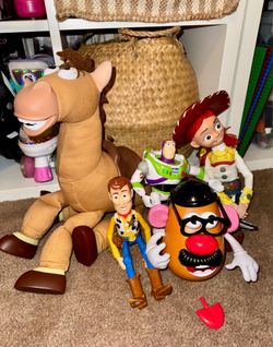 Toy Story Toys + Jessie Hat bundle