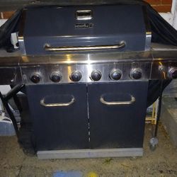 Deluxe  NEXGRILL   7BURNERS 