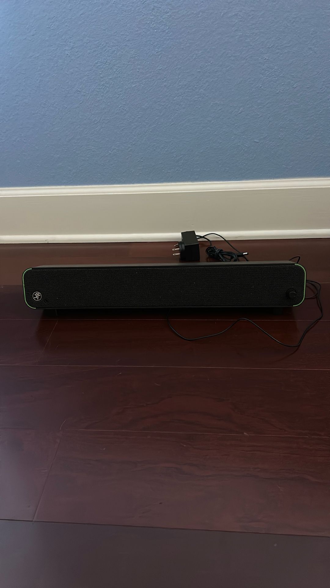 Mackie CR StealthBar Desktop Bluetooth Soundbar