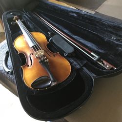 Complete Case and Violin... excellent condition $400 Or Best Offer 