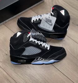Jordan 5’s Metallics