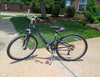 Schwinn Suburban 26" Aluminum Mountain bike