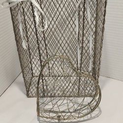 Wire Basket With Wire Heart