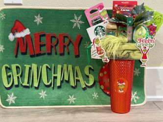 $40 Grinch cup Bouquet 