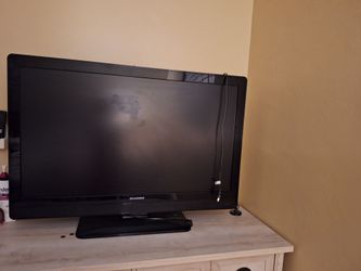 FREE.    Plasma tv 42 in