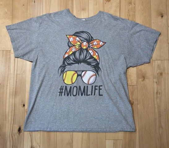 Womens '#MOMLIFE' Fastpitch 🥎 & Baseball ⚾️ T-Shirt (XL)