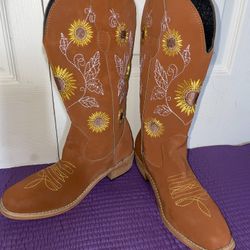 Girl Shoes, Any Pair For $10