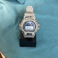 G SHOCK USED MAN WATCH NEW BATTERY 