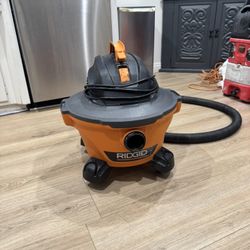 Shop Vac  ( Ridgid ) 