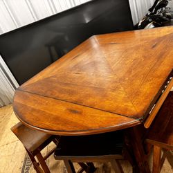 Dinner Table 
