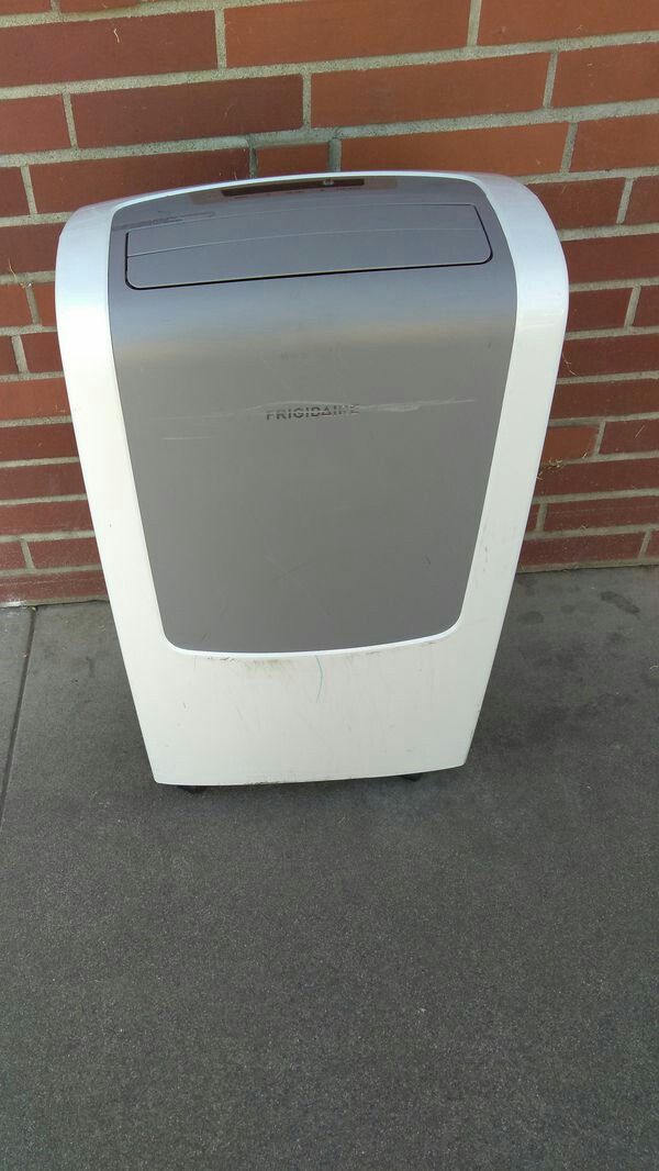 Frigidaire Electrolux 11,000 BTU Portable Air Conditioner - White model FRA113PT1