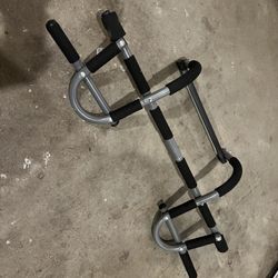 Pull Up Bar