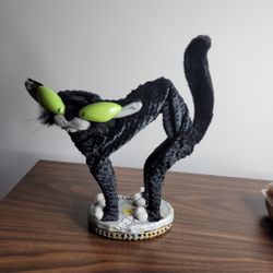 Vintage Gemmy Animated Fraidy Cat Halloween Decoration Black Alley Cat Green Eyes Moves Sings Light Up 2003-2008
