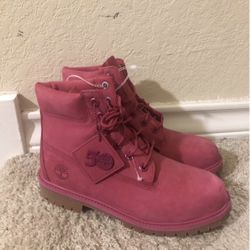 Timberlands DEEP PINK KIDS SIZE 6 NEW