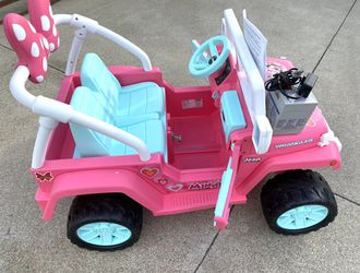 Minnie Mouse Jeep Wrangler 12volt Electric Kid Ride On Car Power Wheels for  Sale in Fullerton, CA - OfferUp