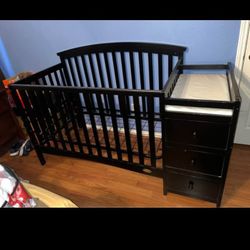 Convertible Crib 